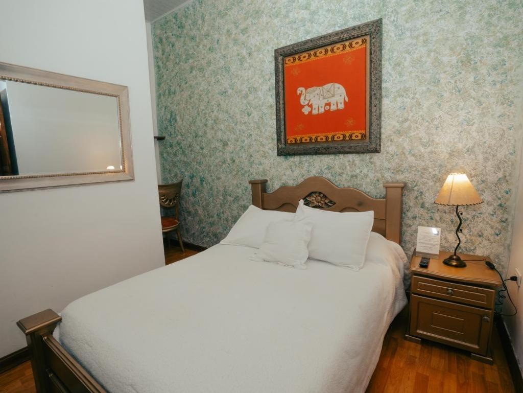 Hotel Salamina Highs Esterno foto